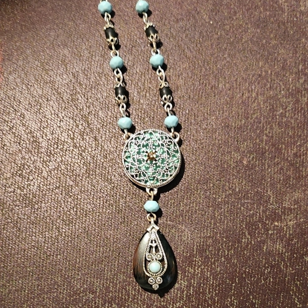 Vintage Avon Turquoise & Black Filigree Pendant Necklace - Unbranded